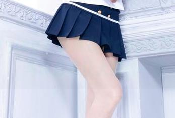Beautyleg – 游荡在Maggic的泳池里，写真分享让人眼前一亮