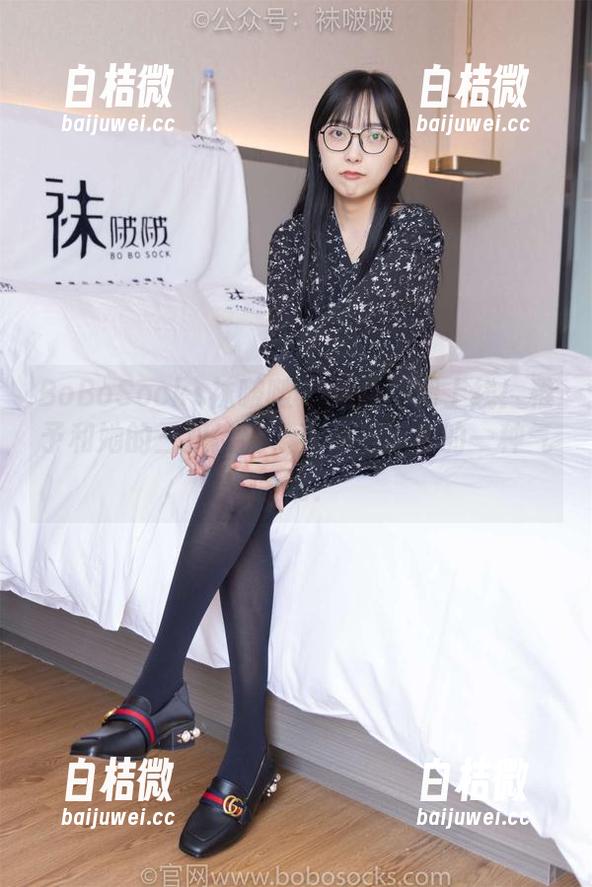 BoBoSocks袜啵啵 - 免费图册上线！稚予和她的三双皮鞋，究竟是怎样的一种气质呢？