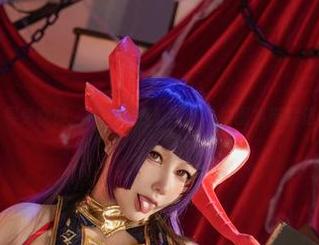 碧蓝航线的可畏兔女郎，KANEKO咔喵私拍图集带你进入另一个次元