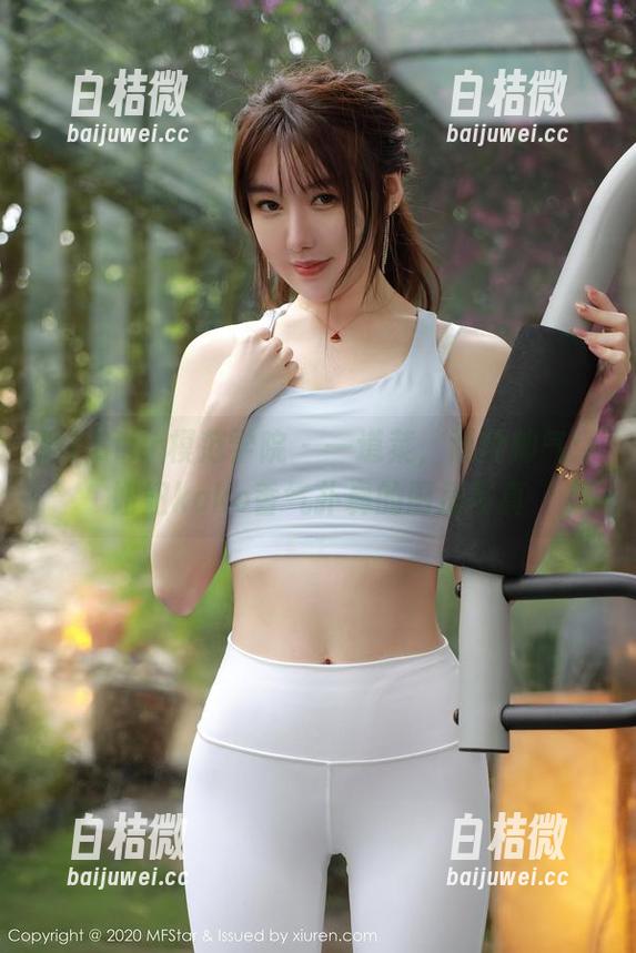 MFStar模范学院 - 一道菜，两种帅气：妞妞koko香气扑鼻的厨房写真