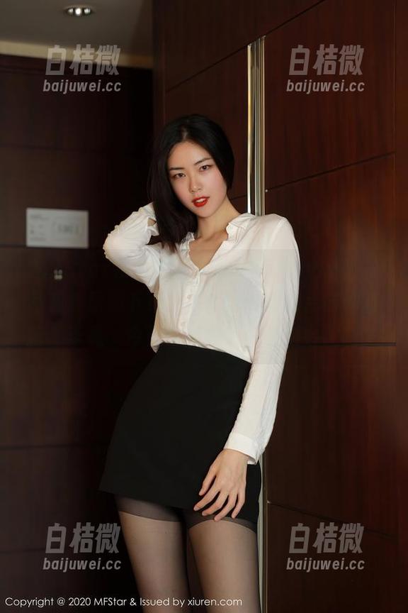 MFStar模范学院 - 薛琪琪sandy秘书特辑：原图下载，再忙也要留出点时间打扮，毕竟…今天可能会有个临时会议啊？