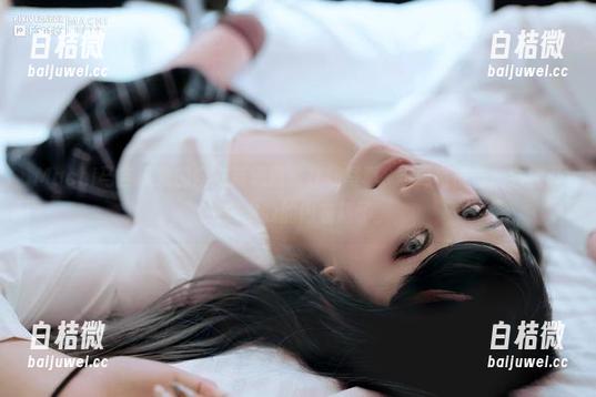 Machi马吉带来的内衣新思路：在线写真&知更鸟报告，我要开始搬出我的内衣箱了。