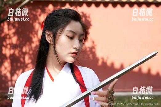 MiiTao蜜桃社 - 豹纹也能有温柔的一面？米琪MIKI的作品让你重新定义，无圣光只剩真。