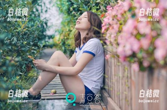 QingDouKe青豆客 - 刚收到更新的通知，叶佳颐和她的长腿又双叒叕来了！