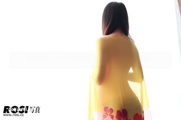 泳池图集：ROSI带你划破平静，卷起水花的趣味。