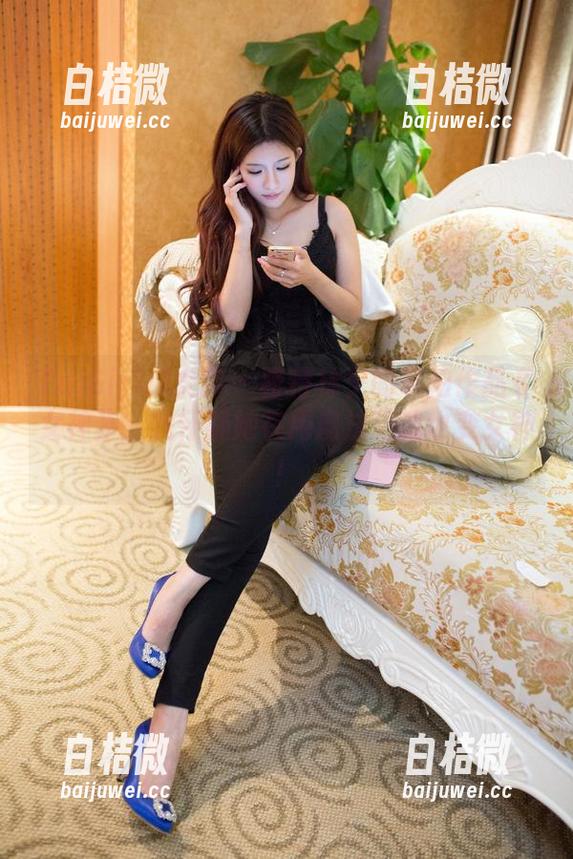 TuiGirl推女郎 - 模特林夕的私拍作品《女神》，我怀疑她在用魔法把我也变女神！
