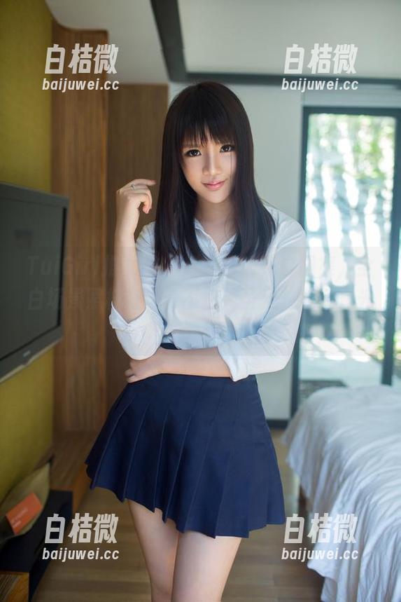TuiGirl推女郎 - 赵梦洁的纯白图集，全白场景照样好玩，不怕无圣光，我就是光源！