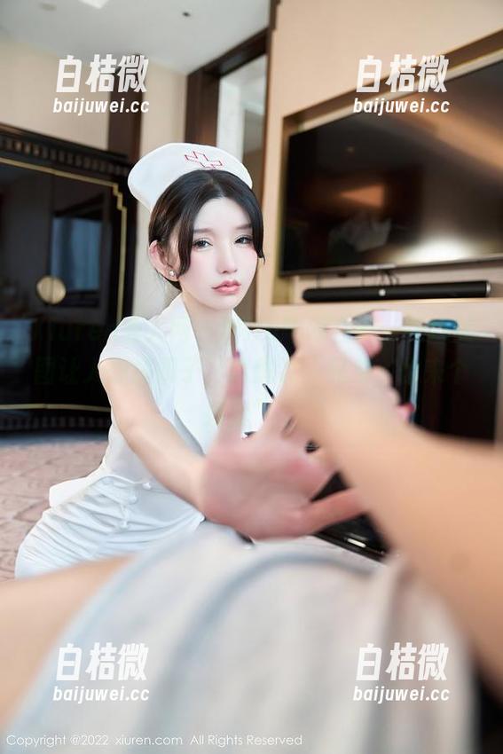 Xiuren秀人网 - Mila嘟嘟在此，花嫁美图让人想摔椰子，真想说“兄弟，你来个摸摸”。