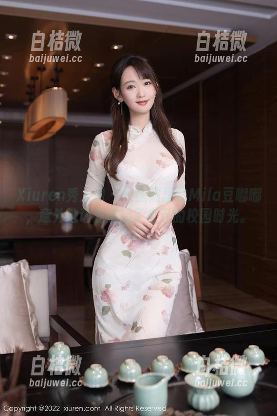 Xiuren秀人网 - 校服照里的Mila豆嘟嘟，意外地让我想起了自己的校园时光。