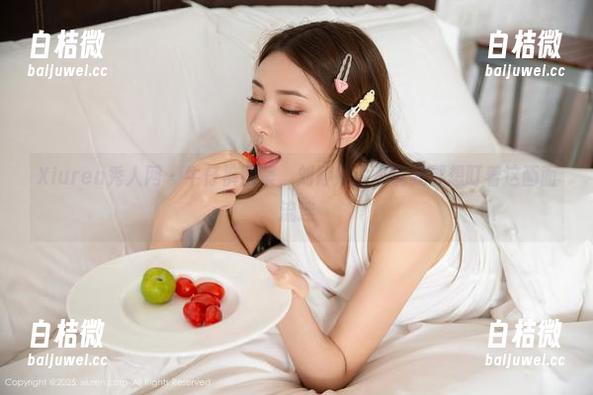 Xiuren秀人网 - 牛仔裤图集，刘婷婷说不说我都想盯着这画面流连