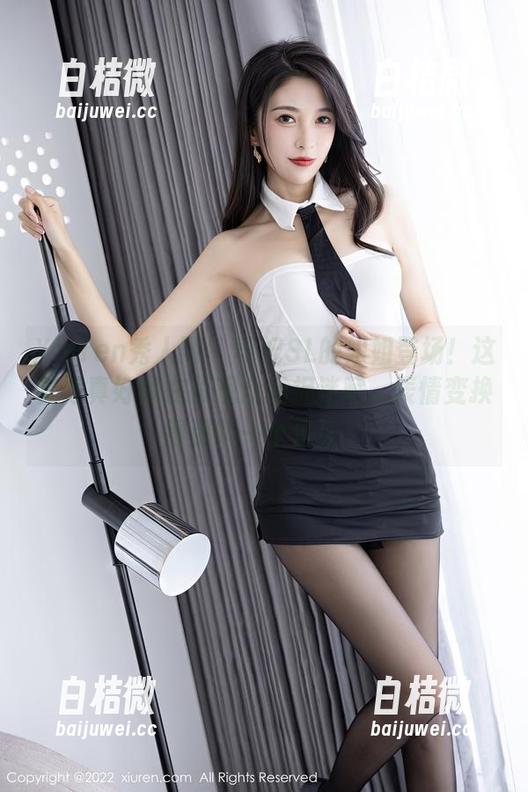 Xiuren秀人网 - 司妃SL的姐姐登场！这套写真好像在跟观众玩捉迷藏，表情变换得那叫一个迅猛。