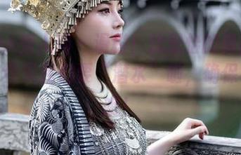 Xiuren秀人网 – 滑稽！沈思怡的最新泳衣图库，今天我们要“潜水”啦，确保不会沉哦！