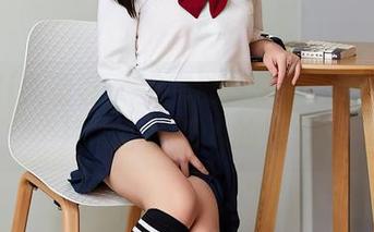YouMi尤蜜荟 – 浴室即景：夏玲蔓免费照片带你感受水的温柔