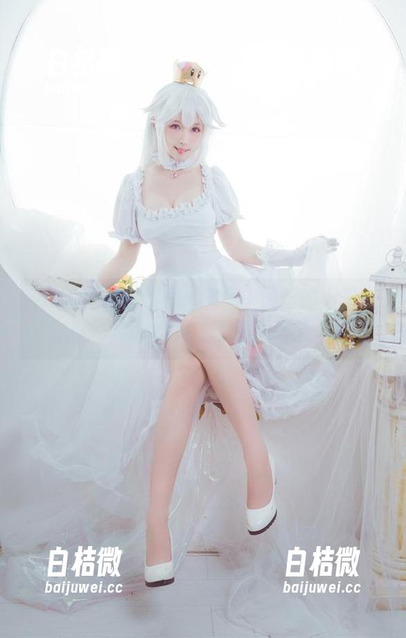yui金鱼泳装写真：美图中闪烁的小光点，让我想起了夏日的早晨