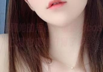 一小央泽和她的短袜，最新的cos主题让日常也变得开胃了呢。