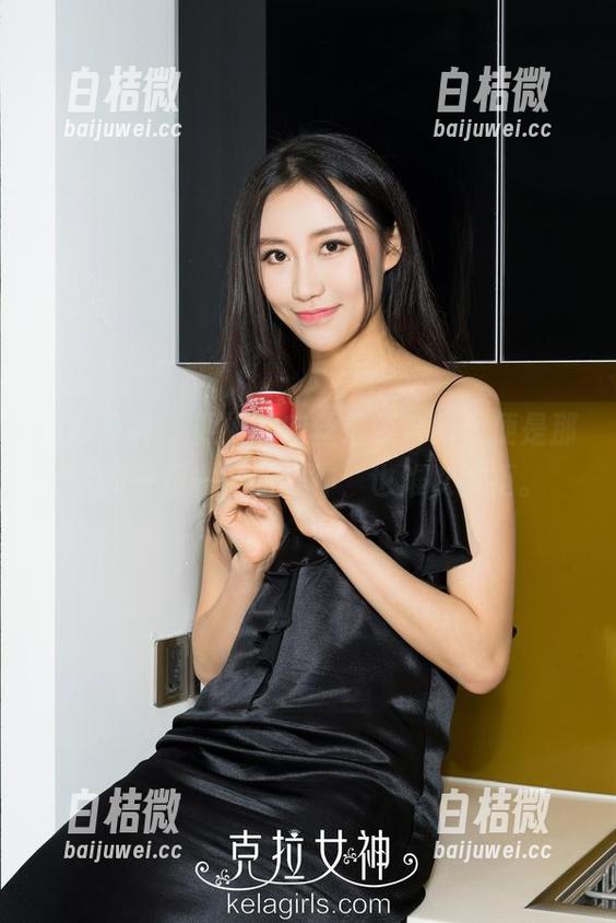 克拉女神 - 熙妍的肉丝最新合集，便是那令我一愣一愣的眼神，也难以抗拒。