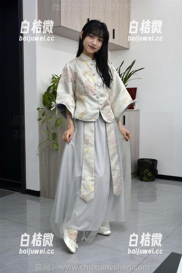 初夏女神 - 环环的睡衣绘图，更新了一轮不间断的可爱表现，这才是真正的宅男画风！