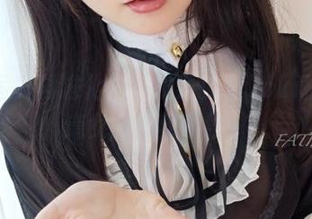 私房写真再进化——发条少女yoki挑战修道女的神秘面纱。
