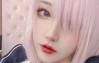 啾小妍，你的套装真敢穿啊！美图有点上头，还真别有一番风味。