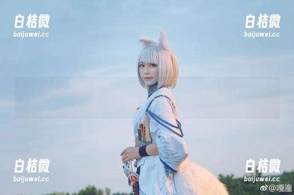 在嘎潼的私房自拍里，低头也被拍得如此精彩，有生之年我也想试试！