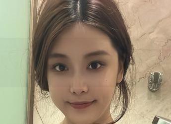 微密圈 – 牛仔裤变魔术？奶雯最新写真集揭晓牛仔裤的另类玩法！