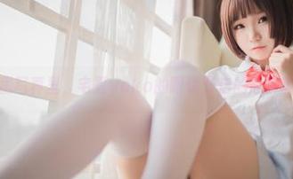 私房写真里，宅夏yoko的眼镜开启的无聊哲学