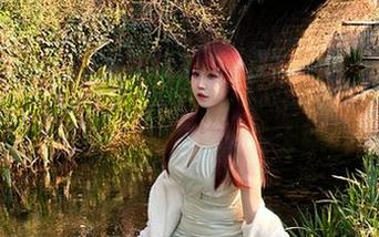 宝儿mysterial今天选择了白色，哈哈，无圣光图包果然天生天赋！