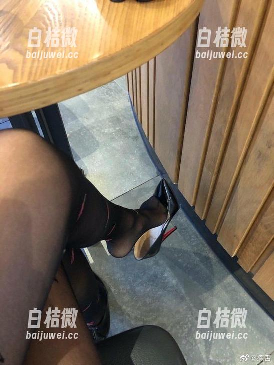 微密圈 - 最新！宸大小姐和奶牛的分享，牛角尖的身材未必只有奶牛有哦！