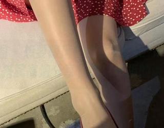 微密圈 – 想要跟风？小仙女ELaine的网袜搭配高清分享，难以抗拒的诱惑