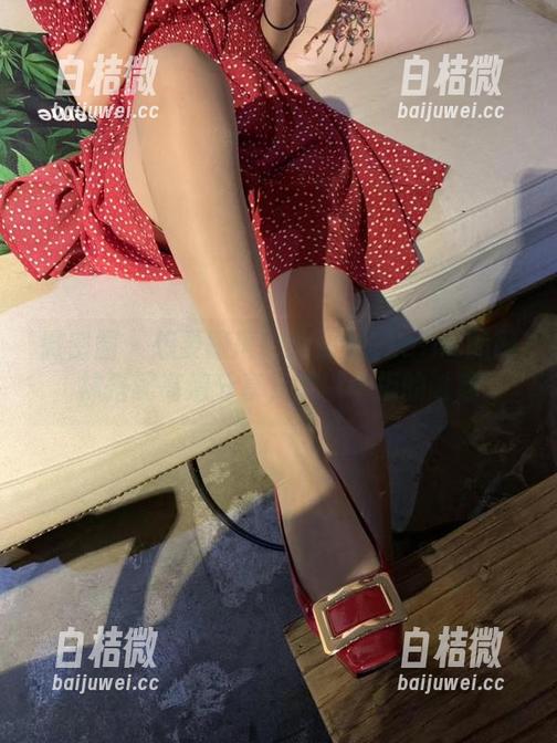 微密圈 - 想要跟风？小仙女ELaine的网袜搭配高清分享，难以抗拒的诱惑