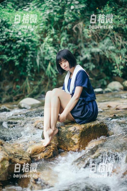小野妹子w写真穿上皮衣，诶，画风跟我想的不太一样啊...
