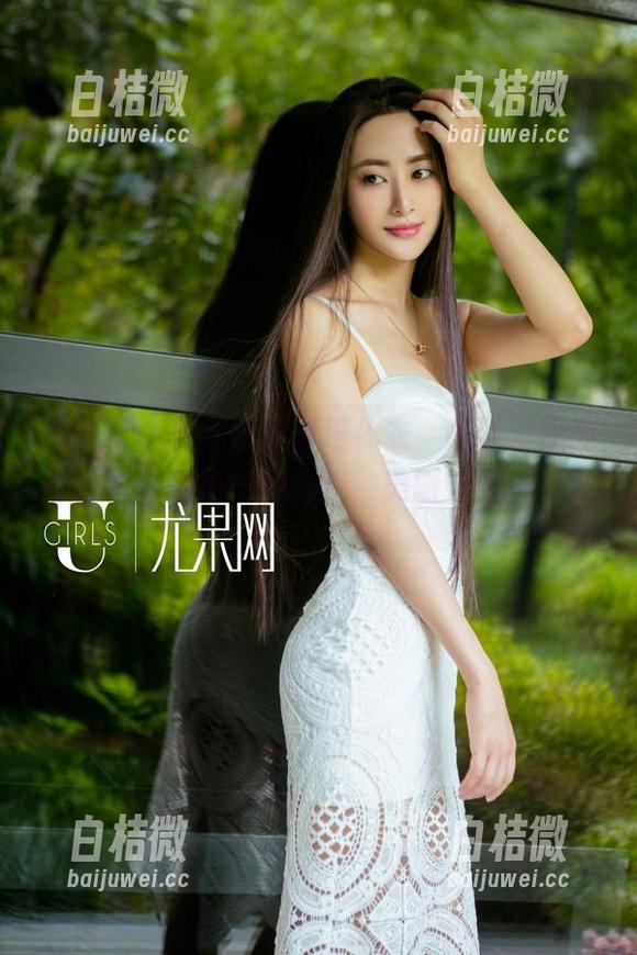 尤果网 - 李思宁穿着连体衣，高清呈现的每个画面都是一种轨迹，美图如同漫游记。