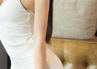 尤果网 – 当王语纯的美足遇上图片：小心，可能会让你分心的资源！