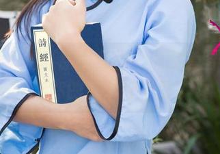 尤果网 – 浴缸甜蜜负担：琳丽套图，水面上你的鼻子好可爱！