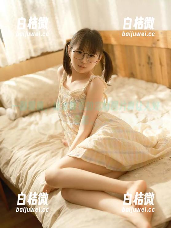 一副眼镜，幼水铃衣的定制图片真让人好奇哈。