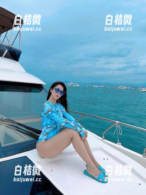微密圈 - 张老师的婚纱合集：咱班的“新娘子”闪亮登场