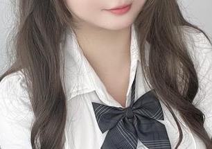 是依酱吖，cos成这样的女孩，竟让我想那么多…