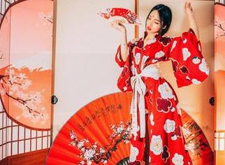 果团网 – 爱丽莎LISA蕾丝写真：当壁纸的撩拨遇上直击灵魂的眼神