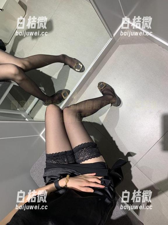 微密圈 - 桃脱了的微信朋友圈：一波无敌福利图集感受