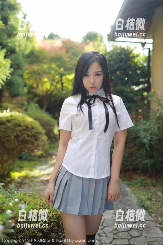 模范学院 - 噜噜妞儿的海边合集：真相藏在网盘里，快来下载！