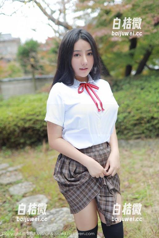 模范学院 - 如果大美妞儿穿这件礼服，图库里的其他衣服可能要哭了吧！