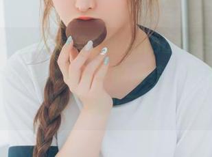 波萝社 – 看柳侑绮Sevenbaby穿上那身《舰娘collection》的服装，写真里太多“舰”味儿了吧！