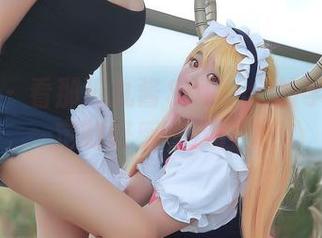 波萝社 – 看那猫九酱Sakura的学姐写真，定制好感一次性来！