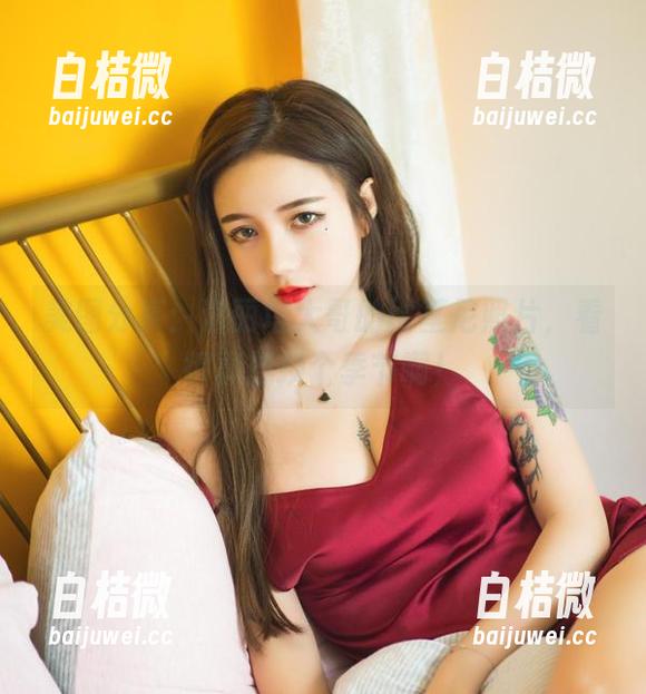 美图分享：洛丽塔大哥的比基尼照片，看得真想换个季节啊！