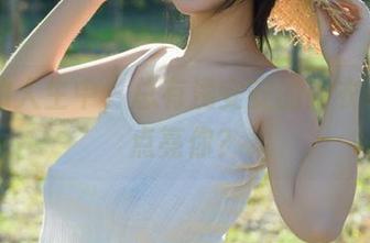 惨淡的人生中，总有浅安安的内衣cos能点亮你？