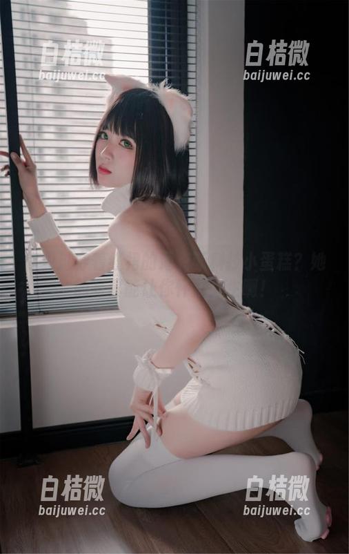 你见过穿着红裙的海克斯科技小蛋糕？她的写真能让你怀疑人生啊！