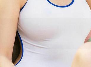 爱尤物 – 乔雅冰短裙写真，私房图片的穿搭真有那么神奇？