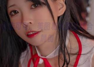 私拍里的疾走可可，美图和礼服的结合让人神魂颠倒