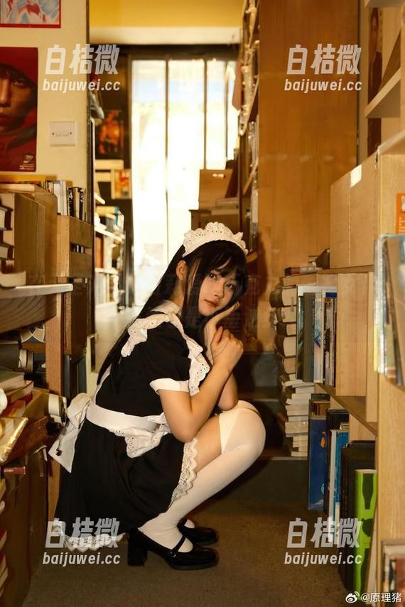 在无圣光下，白莉爱吃巧克力的蕾姆女仆竟然也是小叛逆！