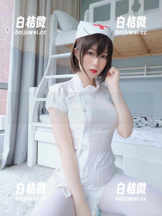 白银81皮衣修女系列美图，简直是套图里的一股清流，不需多说！